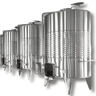 Ovocná nádrž na ukladanie vína