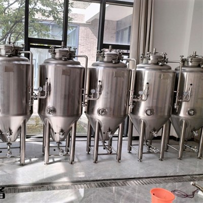 Mikro remeselné pivo